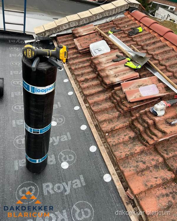 Dakschade herstel: pannendak renovatie in Blaricum